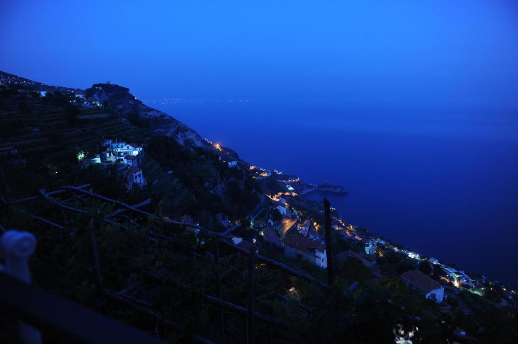 Villa Donna Fausta Agerola Rum bild